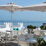 Hotel Kanale's & Naousa (Paros)