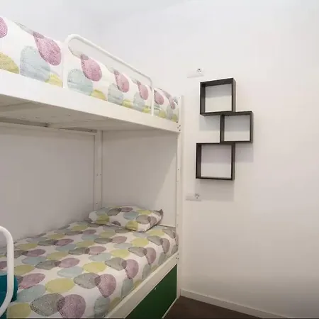 מלון Kanale's & נאוסה