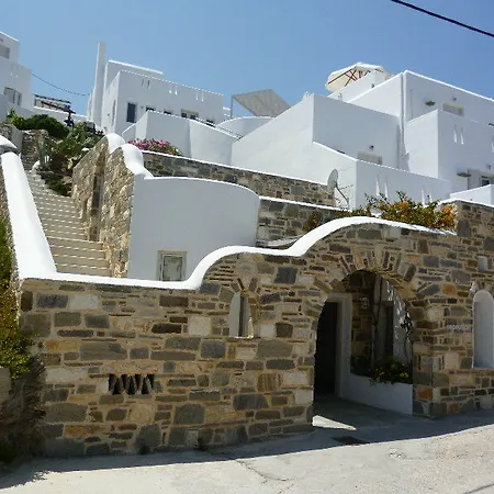 Kanale's & מלון 4*